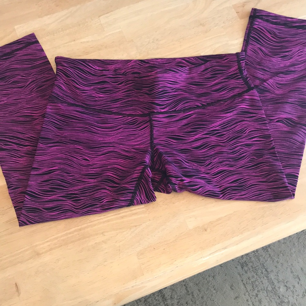 Lululemon crop leggings size 10